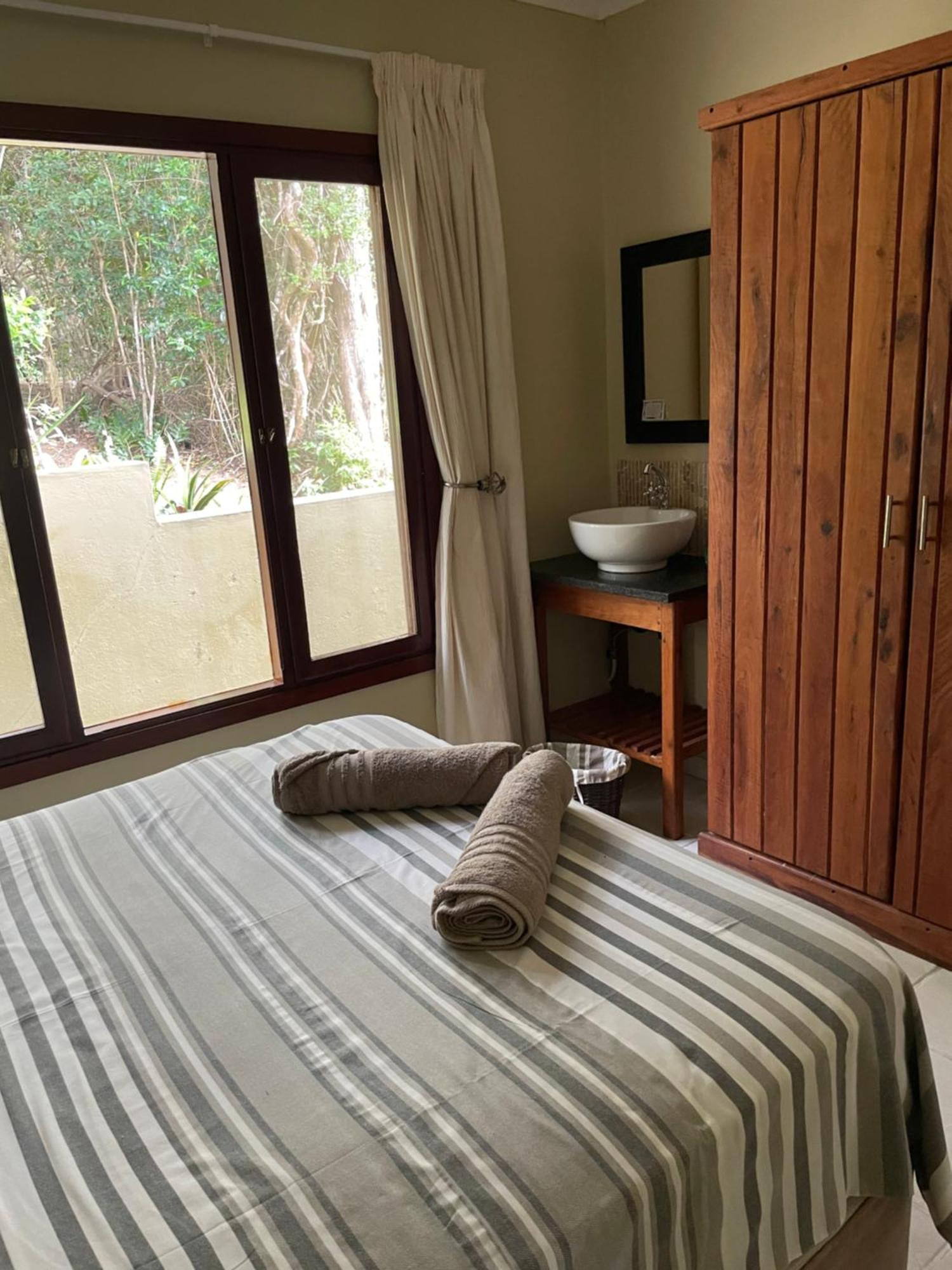 Nkumbe Bush Retreat Family Home Ponta Malongane Екстериор снимка